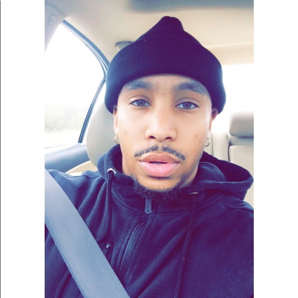 Meet your Posher, Phillip